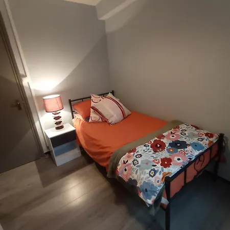 Maison 4 Avec Cour Proche Centre & بيت للعطل *